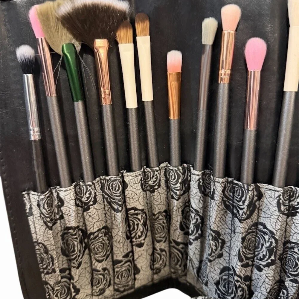 Lot of 2 NEW Boutique Foldable Makeup Brush Holder Organizer